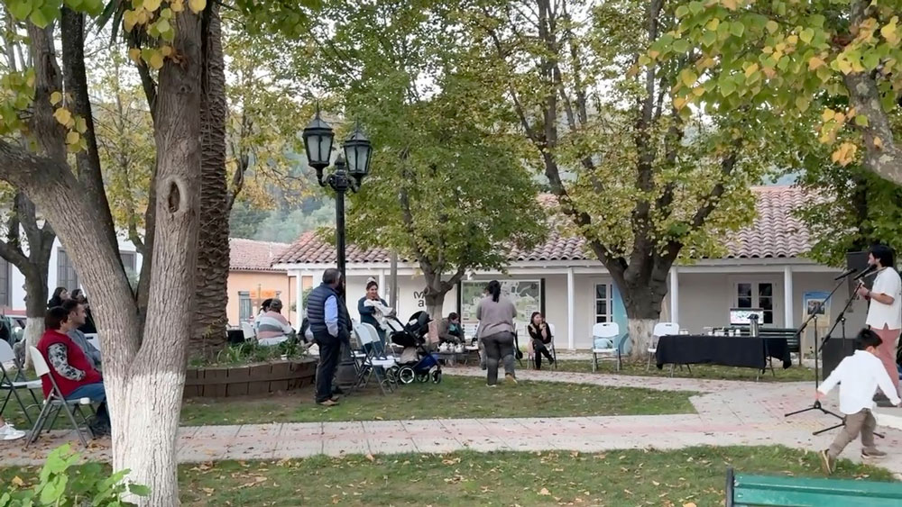 586B12B5-62D2-4506-BB0F-EDCAC1BF3FC2_1_106_c